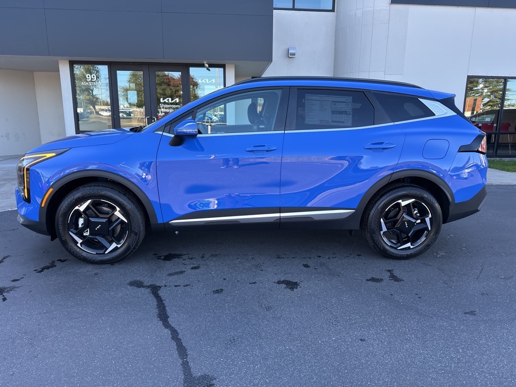 2026 Kia Sportage EX photo 2