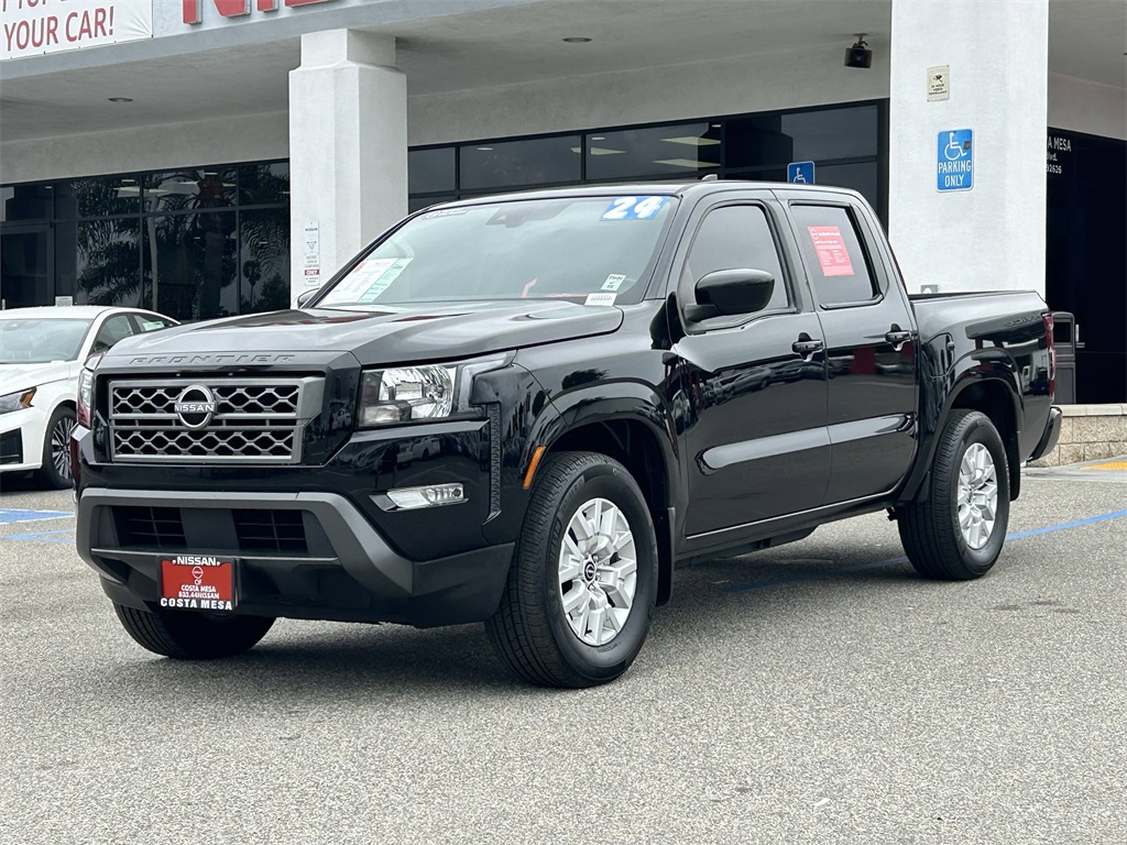 2024 Nissan Frontier SV