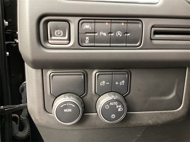 Used Car 2023 Chevrolet Suburban  Rst For Sale Under $60,000 In San Antonio, Texas