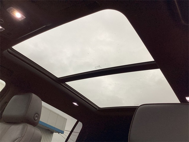 Used Car 2023 Chevrolet Suburban  Rst For Sale Under $60,000 In San Antonio, Texas