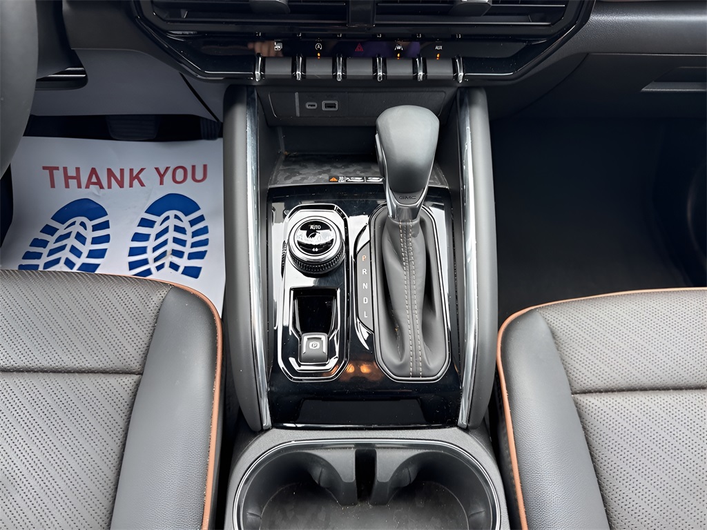2024 GMC Canyon