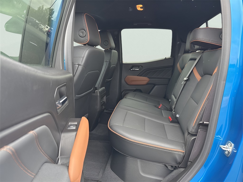2024 GMC Canyon