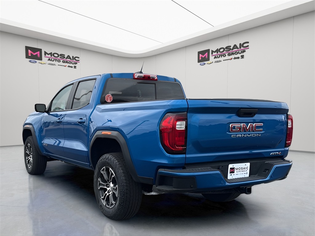 2024 GMC Canyon