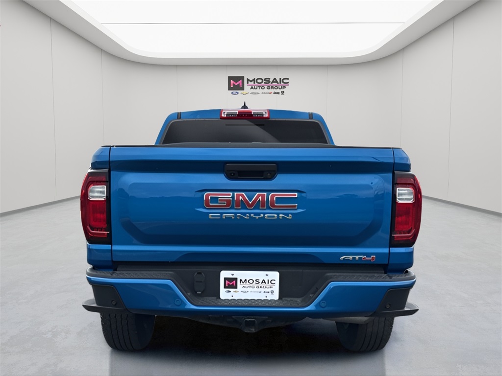 2024 GMC Canyon