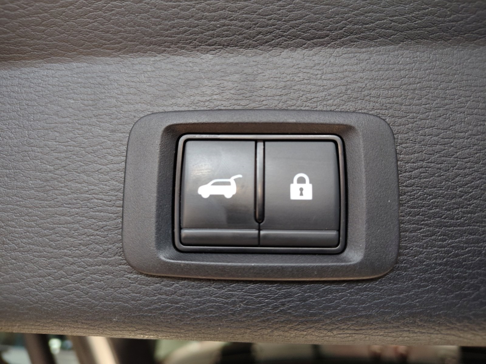Used Car 2022 Mitsubishi Outlander  Se For Sale Under $20,000 In San Antonio, Texas