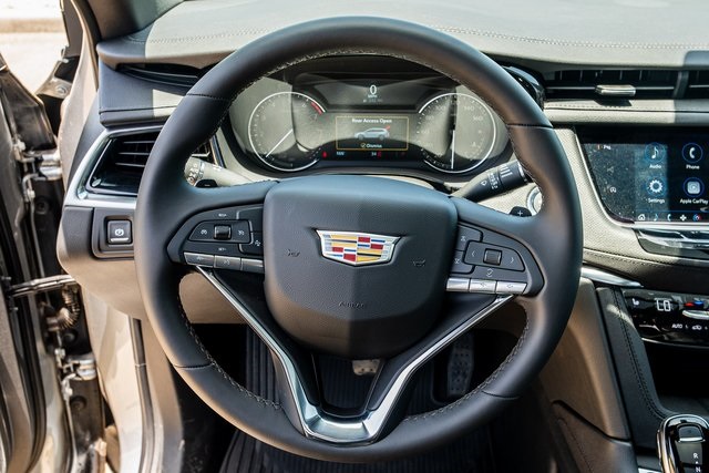 2025 Cadillac XT6 Luxury Silver at Classic Chevrolet Galveston