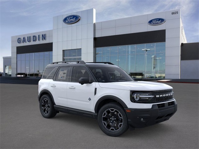 2025 Ford Bronco Sport Outer Banks's photo