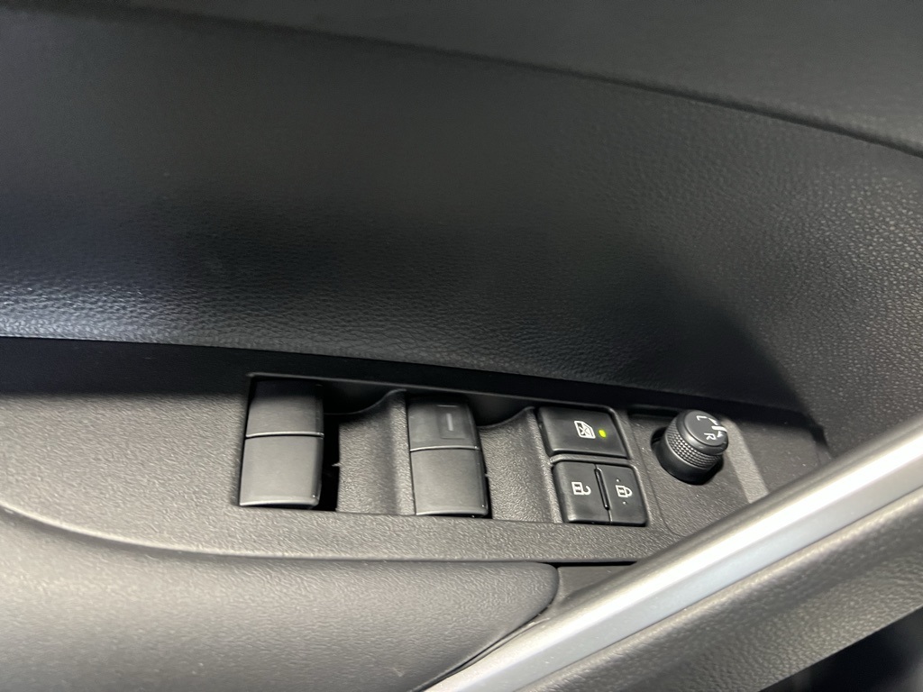 Thumbnail: 2026 Toyota Corolla Cross - 29