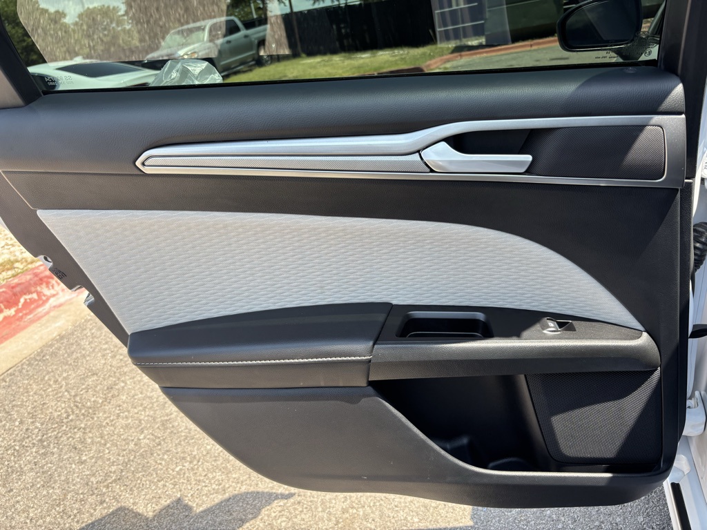 Used Car 2020 Ford Fusion  Se For Sale In Austin, Texas