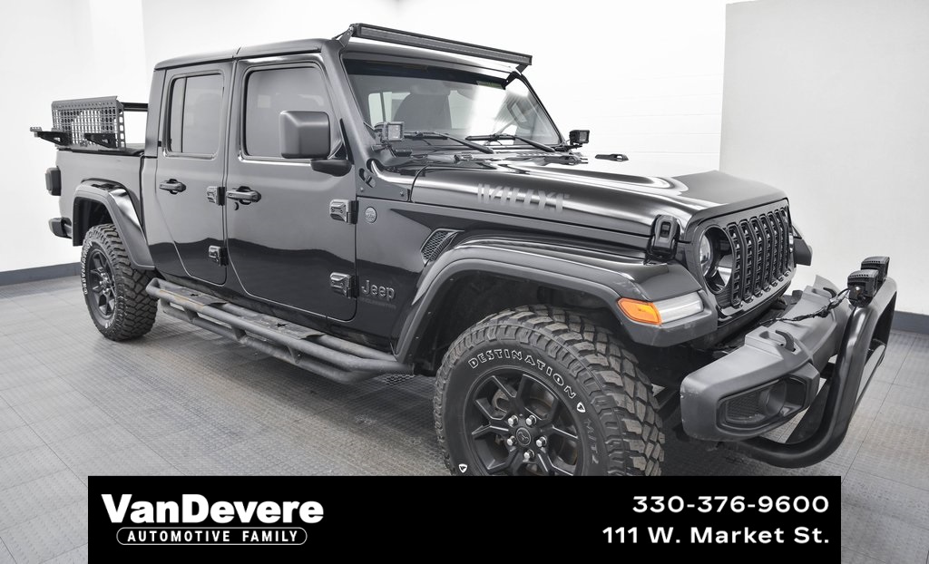 2024 Jeep Gladiator Willys Crew Cab 4WD