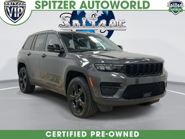 Baltic Gray Metallic Clearcoat 2025 Jeep Grand Cherokee SUV / Crossover Four-Wheel Drive 8-Speed Automatic