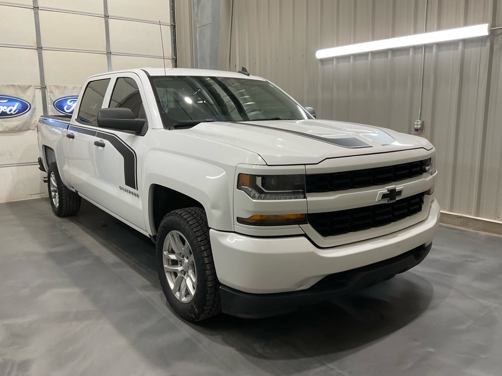 2018 Chevrolet Silverado 1500 Custom Crew Cab 4WD