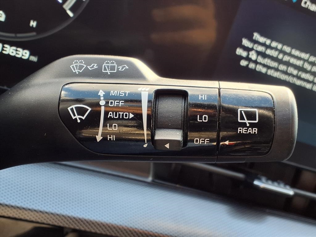 2023 Kia Sportage Hybrid SX-Prestige White at Traditions Chevrolet