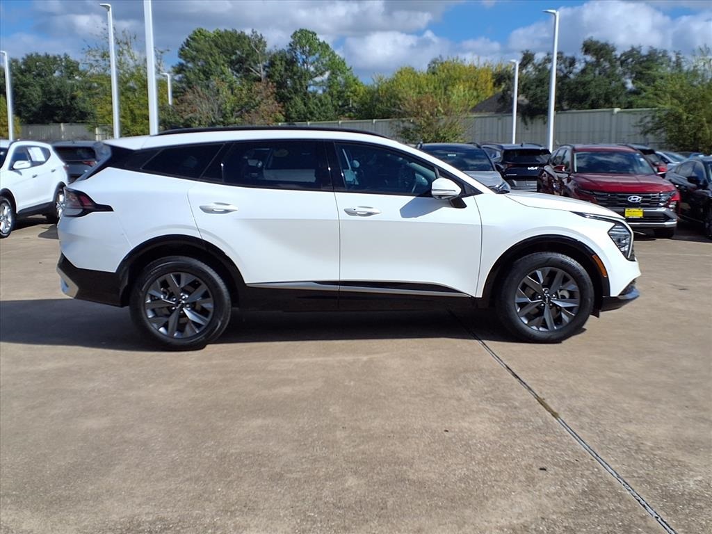 2023 Kia Sportage Hybrid SX-Prestige White at Traditions Chevrolet