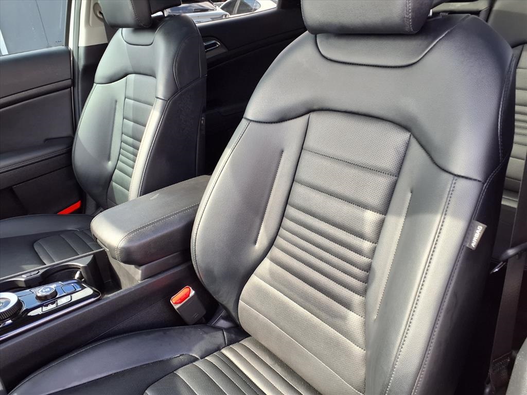 2023 Kia Sportage Hybrid SX-Prestige White at Traditions Chevrolet