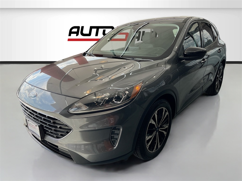 2021 Ford Escape SE Gray at Autostrade