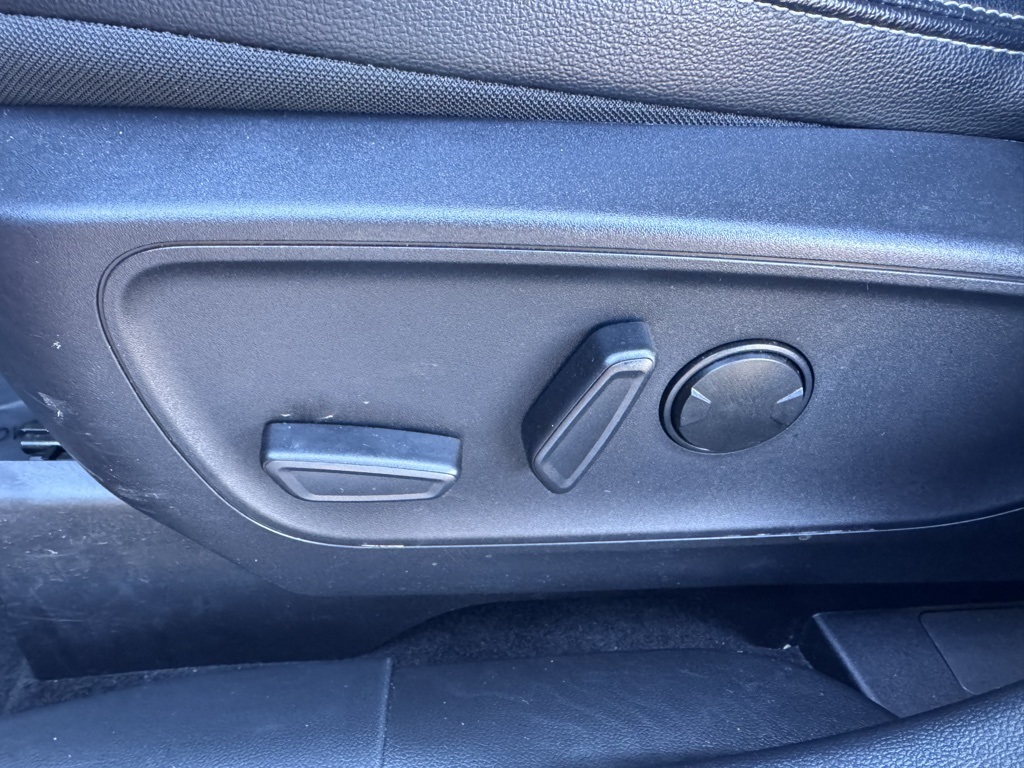 FordEscape Plug-In Hybrid22