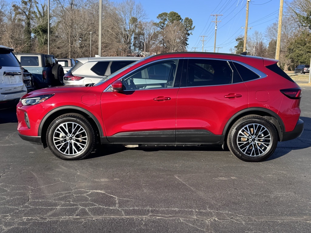 FordEscape Plug-In Hybrid3