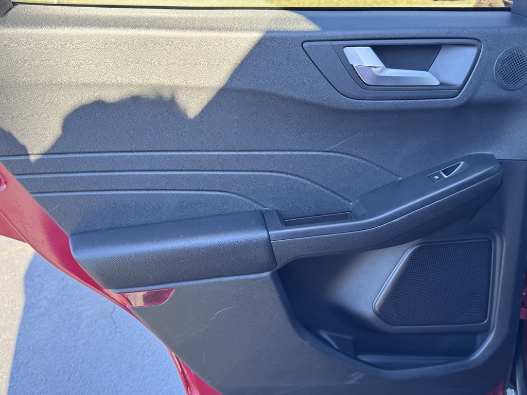 FordEscape Plug-In Hybrid32