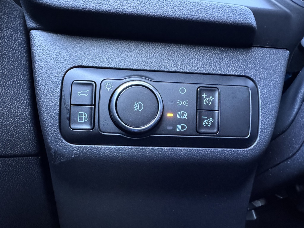 FordEscape Plug-In Hybrid36