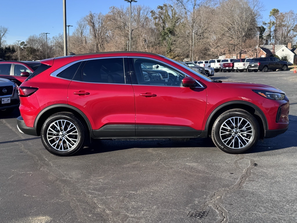 FordEscape Plug-In Hybrid4