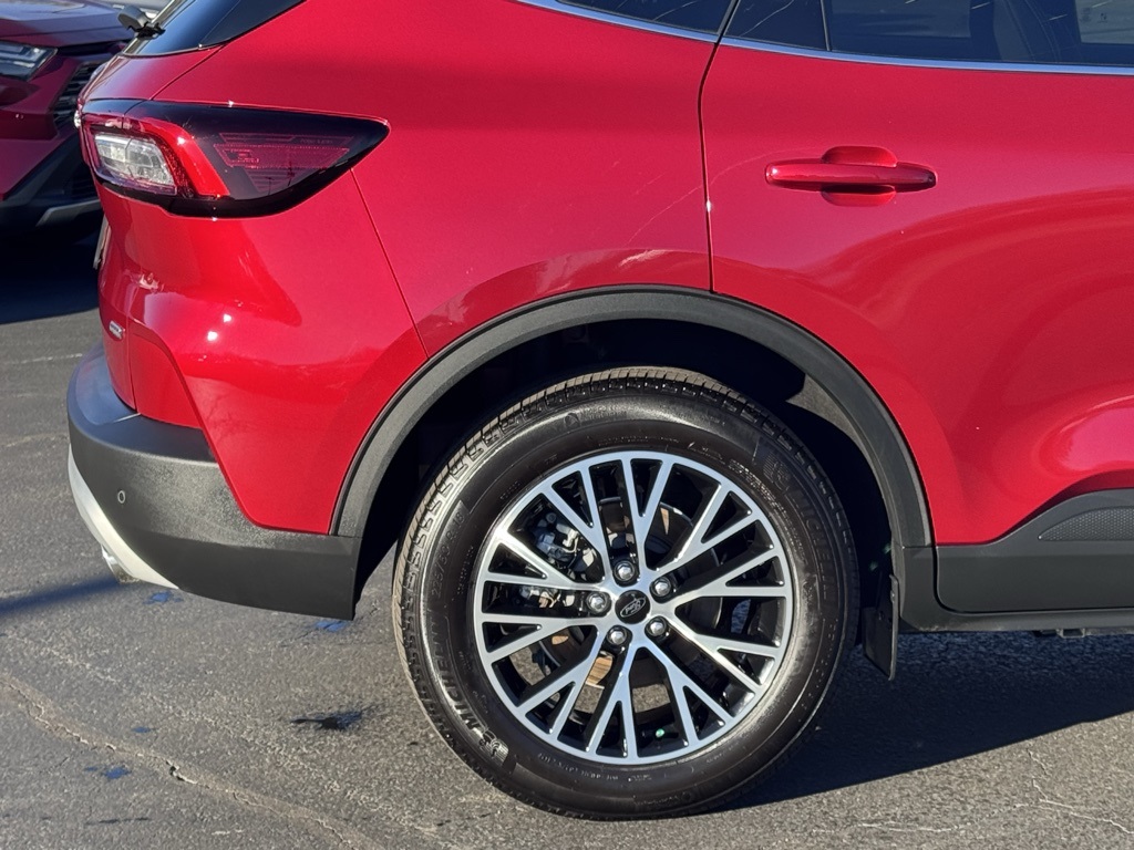 FordEscape Plug-In Hybrid45