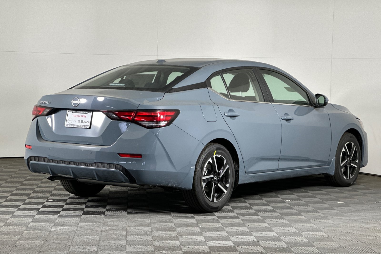 2025 Nissan Sentra SV photo 3