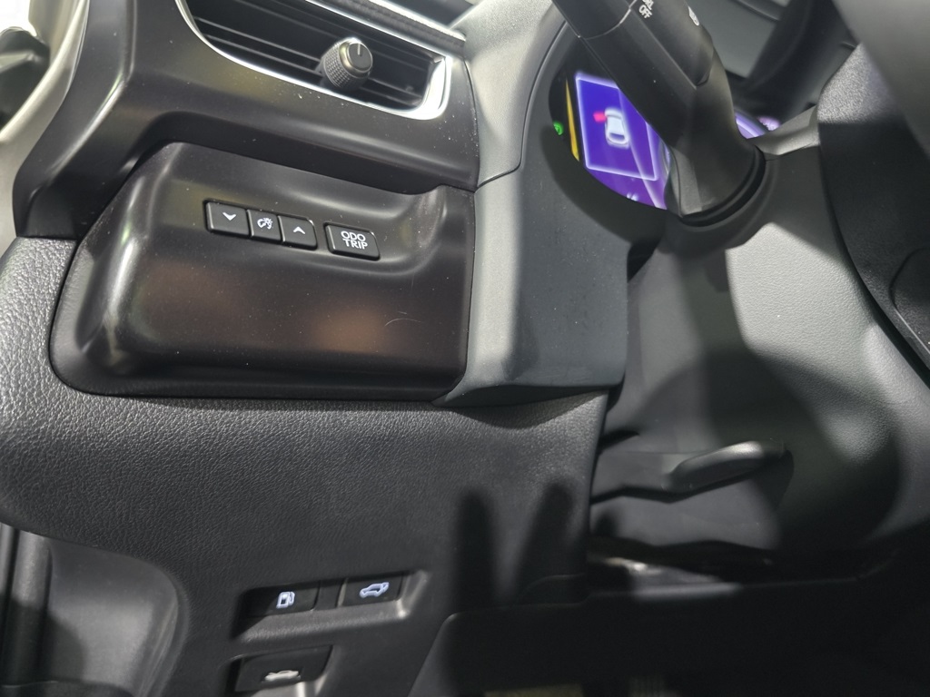 Thumbnail: 2023 Lexus UX - 14