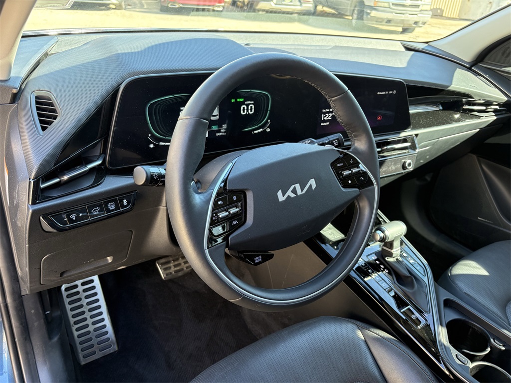 2023 Kia Niro SX Touring Blue at Community Toyota