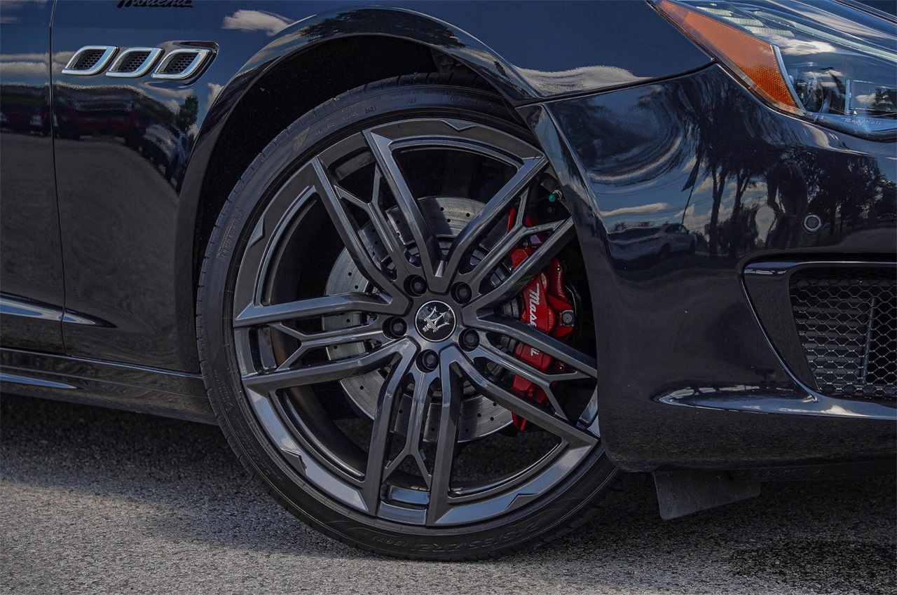 Used Car 2022 Maserati Quattroporte  Modena For Sale Under $50,000 In Austin, Texas