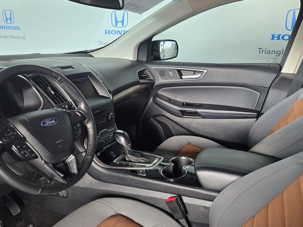 Thumbnail: 2018 Ford Edge - 13