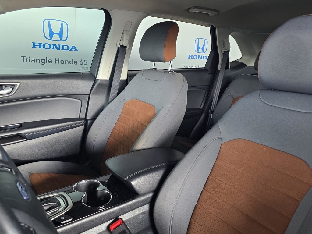 Thumbnail: 2018 Ford Edge - 14