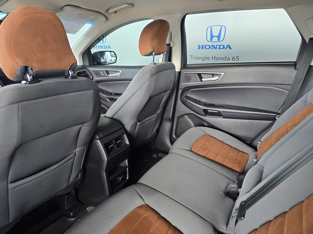 Thumbnail: 2018 Ford Edge - 17