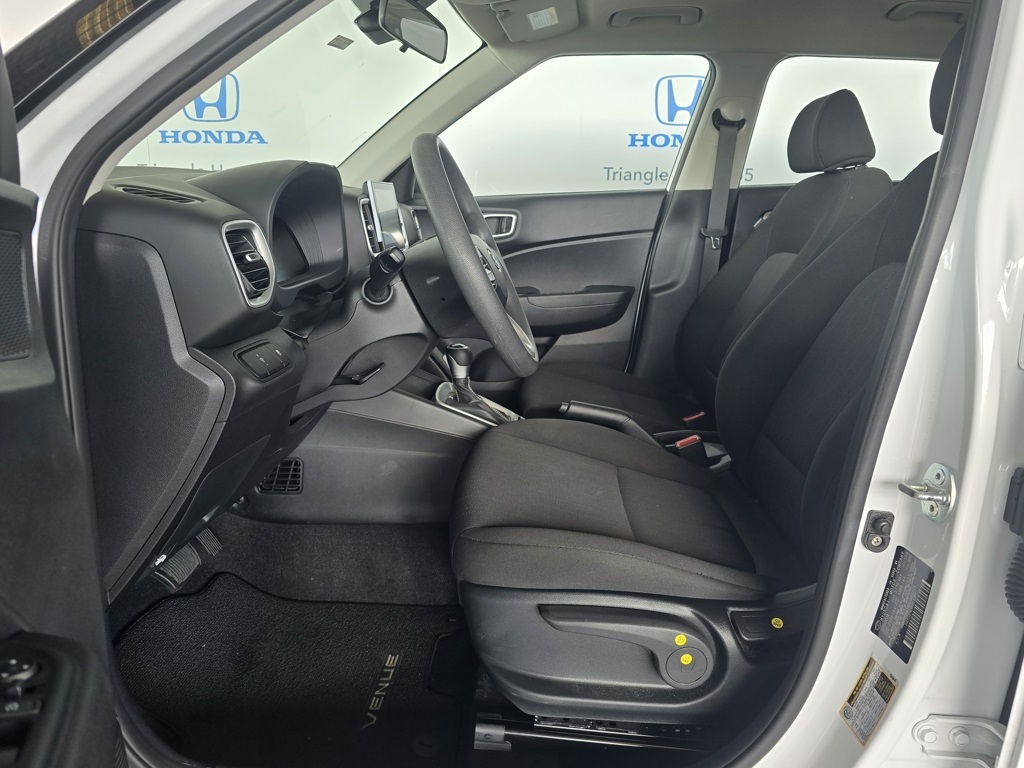 Used Car 2025 Hyundai Venue  Se For Sale Under $25,000 In San Juan, Puerto Rico