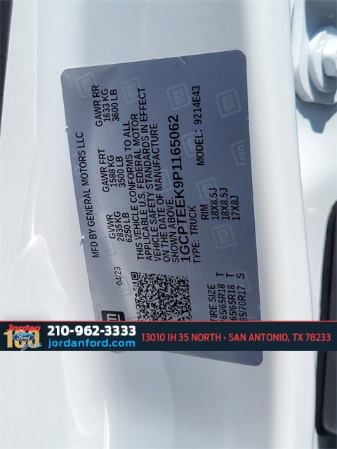 Used Car 2023 Chevrolet Colorado  Trail Boss For Sale Under $40,000 In San Antonio, Texas