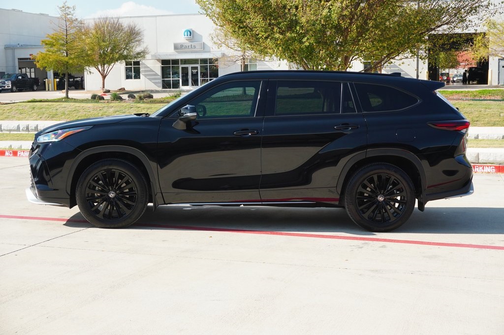 Used Car 2024 Toyota Highlander  Le For Sale Under $40,000 In Weatherford, Texas