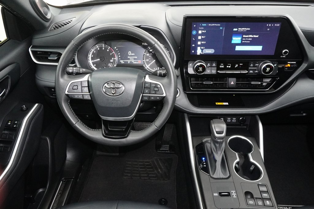 Used Car 2024 Toyota Highlander  Le For Sale Under $40,000 In Weatherford, Texas