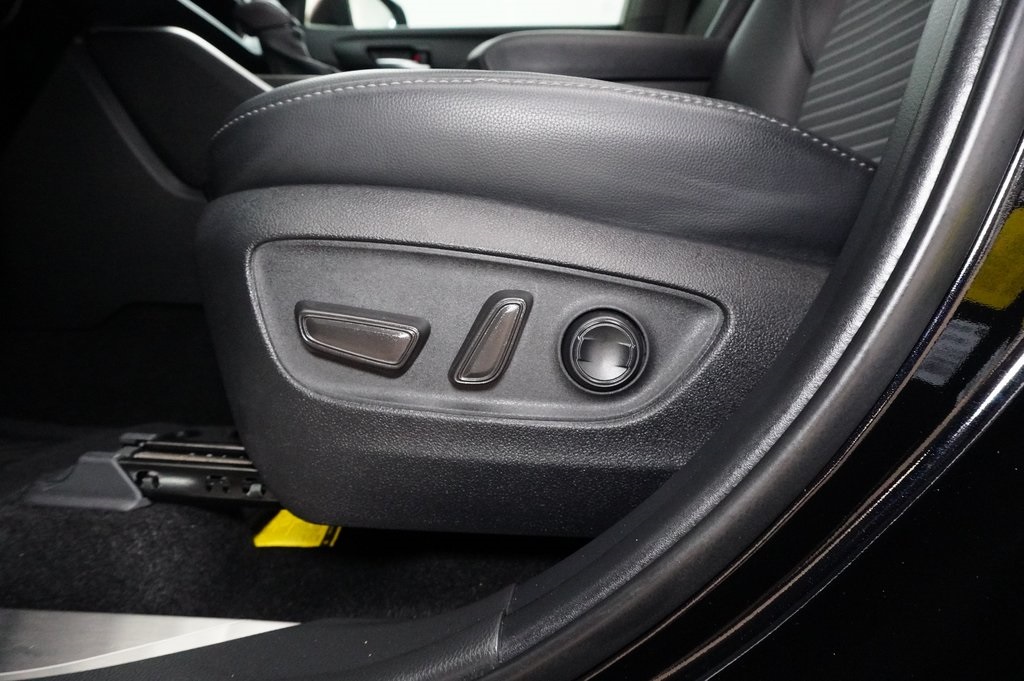 Used Car 2024 Toyota Highlander  Le For Sale Under $40,000 In Weatherford, Texas