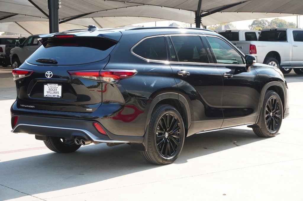 Used Car 2024 Toyota Highlander  Le For Sale Under $40,000 In Weatherford, Texas