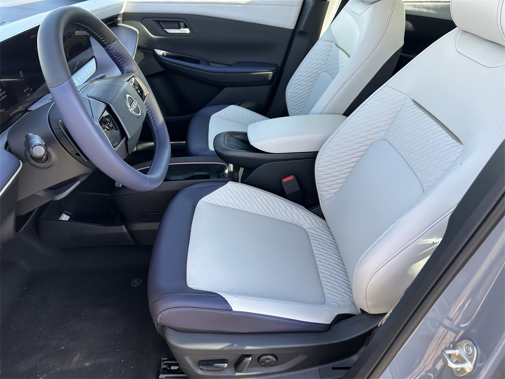 New Boulder Gray 2026 Nissan Leaf PLATINUM+ for Sale in Costa Mesa