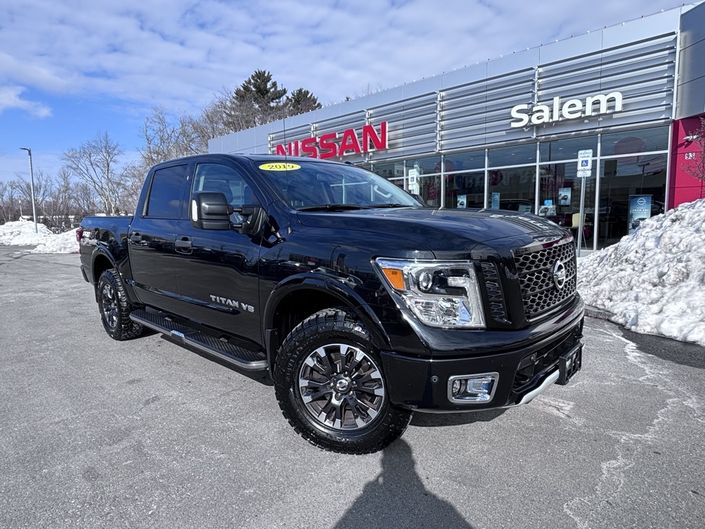 2019 Nissan Titan PRO-4X Crew Cab 4WD