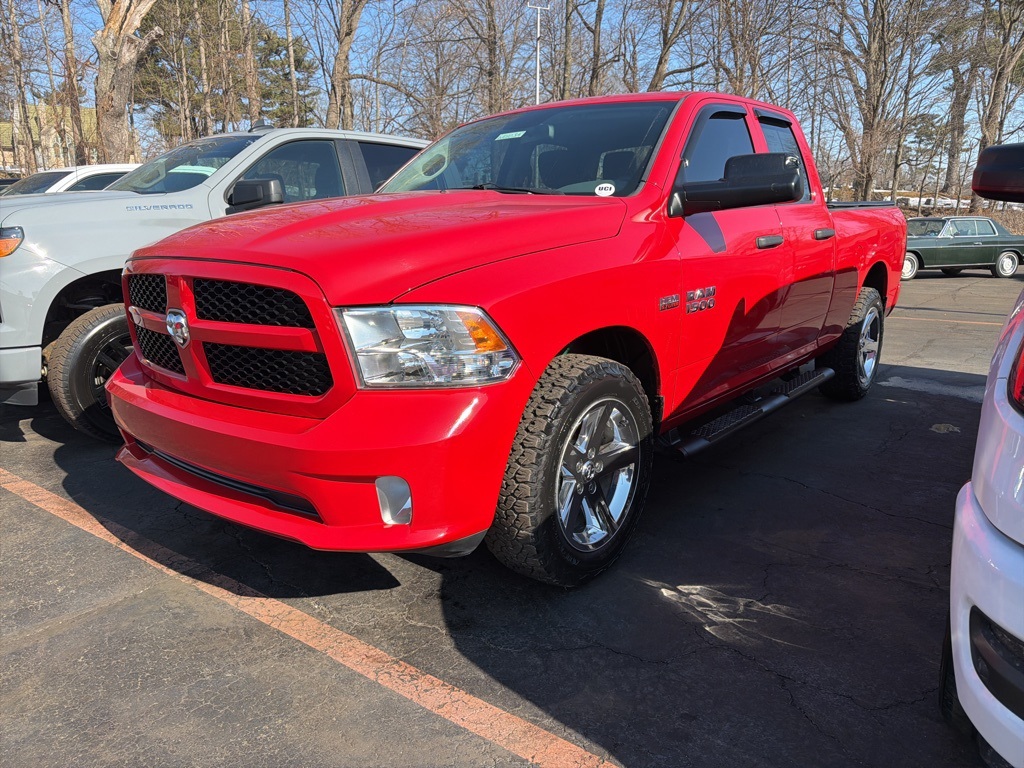 2014 RAM 1500 Express Quad Cab 4WD