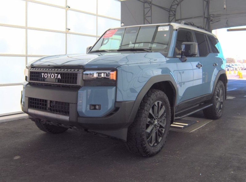 2025 Toyota Land Cruiser 4WD