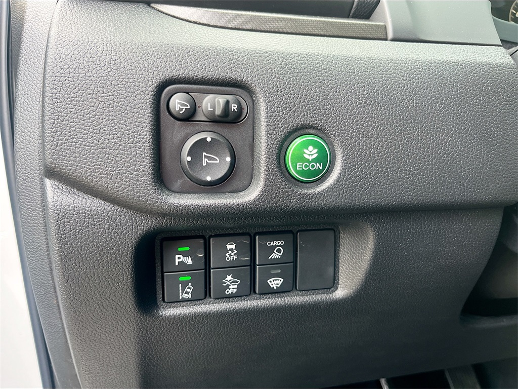 2024 Honda Ridgeline TrailSport White at AutoSavvy Houston Southwest