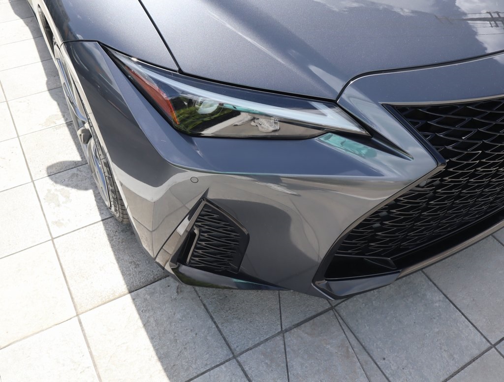 Thumbnail: 2022 Lexus IS - 13