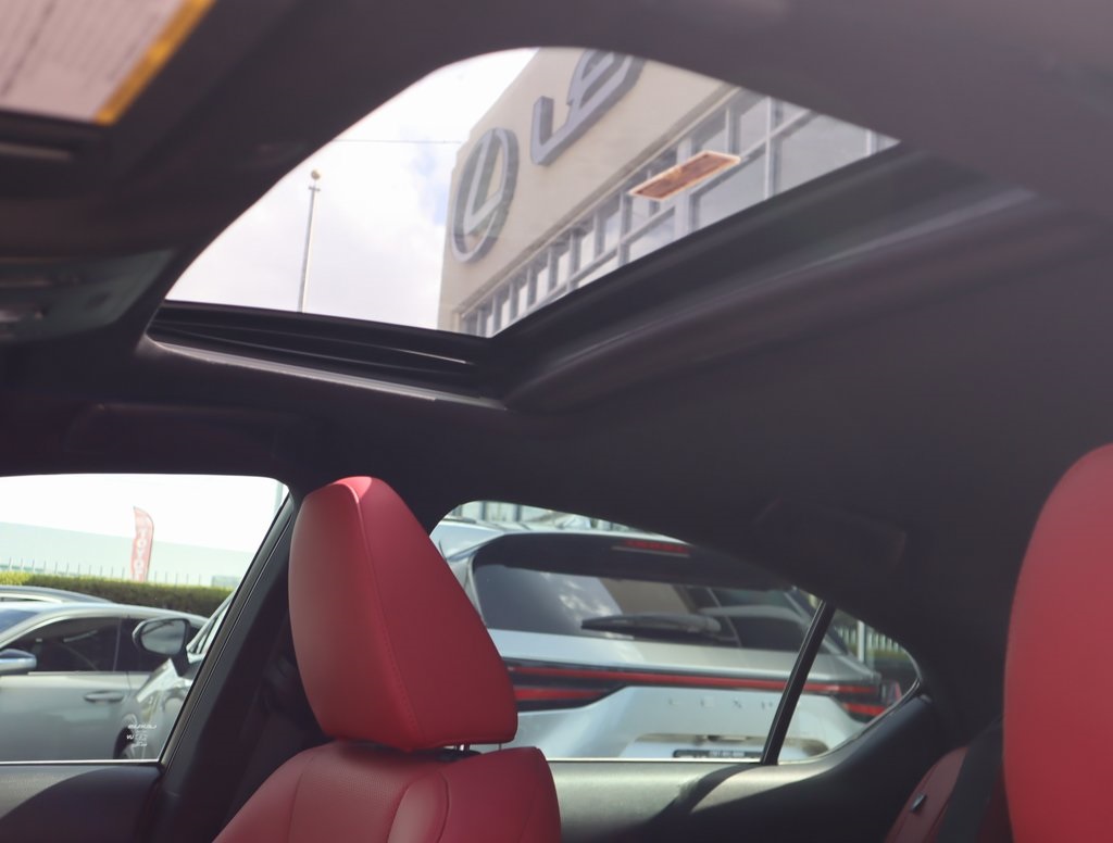 Thumbnail: 2022 Lexus IS - 20