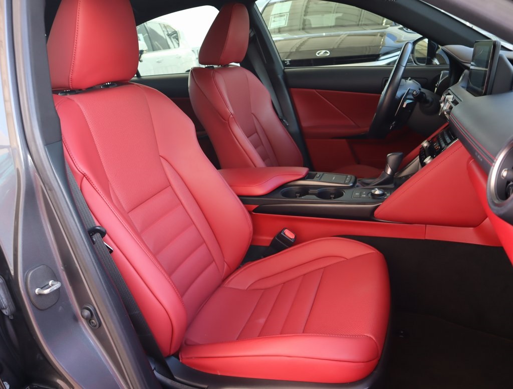 Thumbnail: 2022 Lexus IS - 27