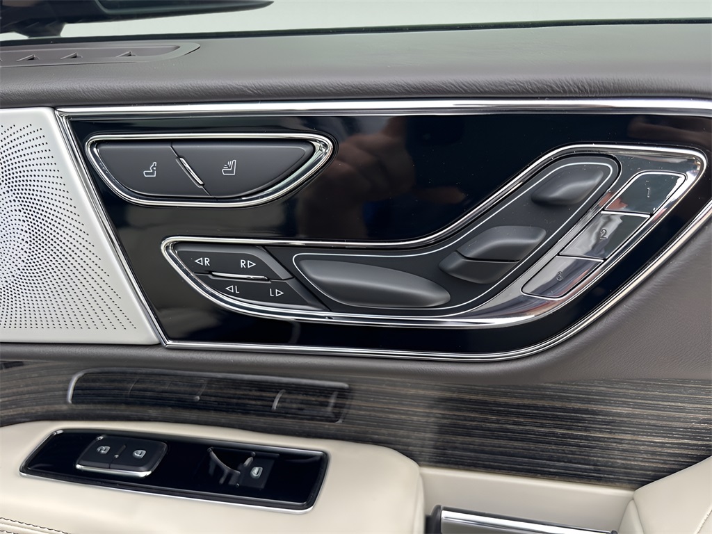 2022 Lincoln Navigator