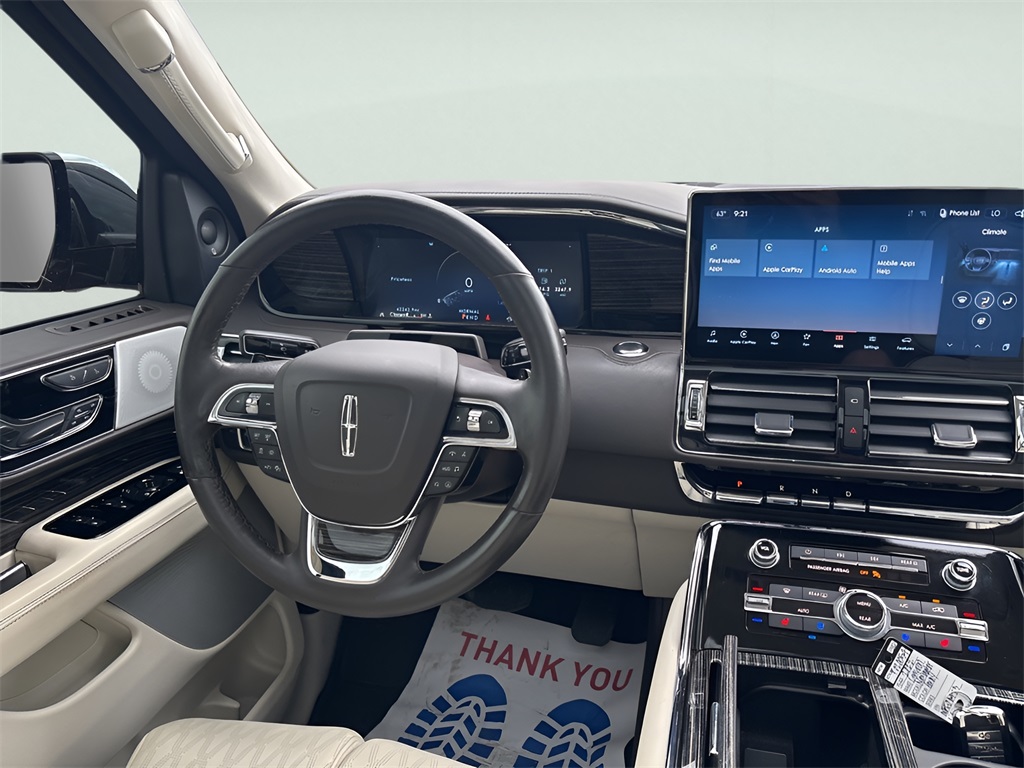 2022 Lincoln Navigator