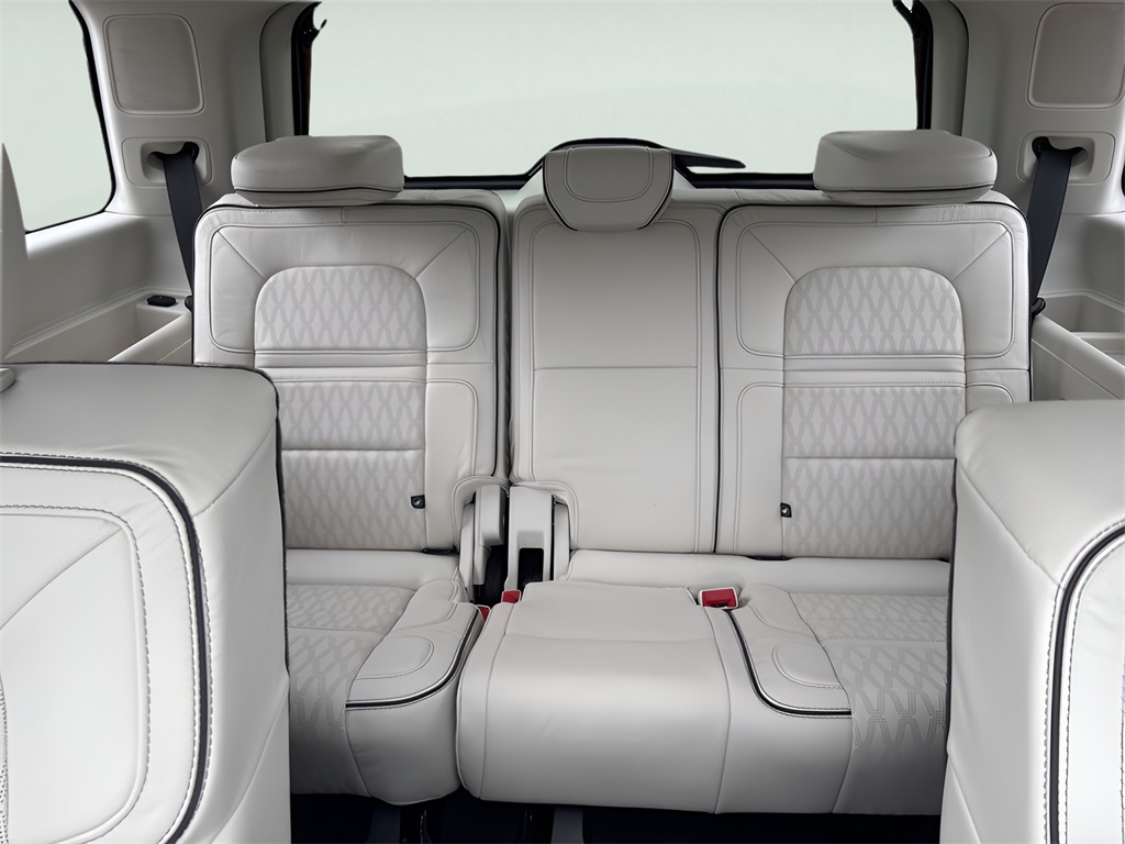 2022 Lincoln Navigator